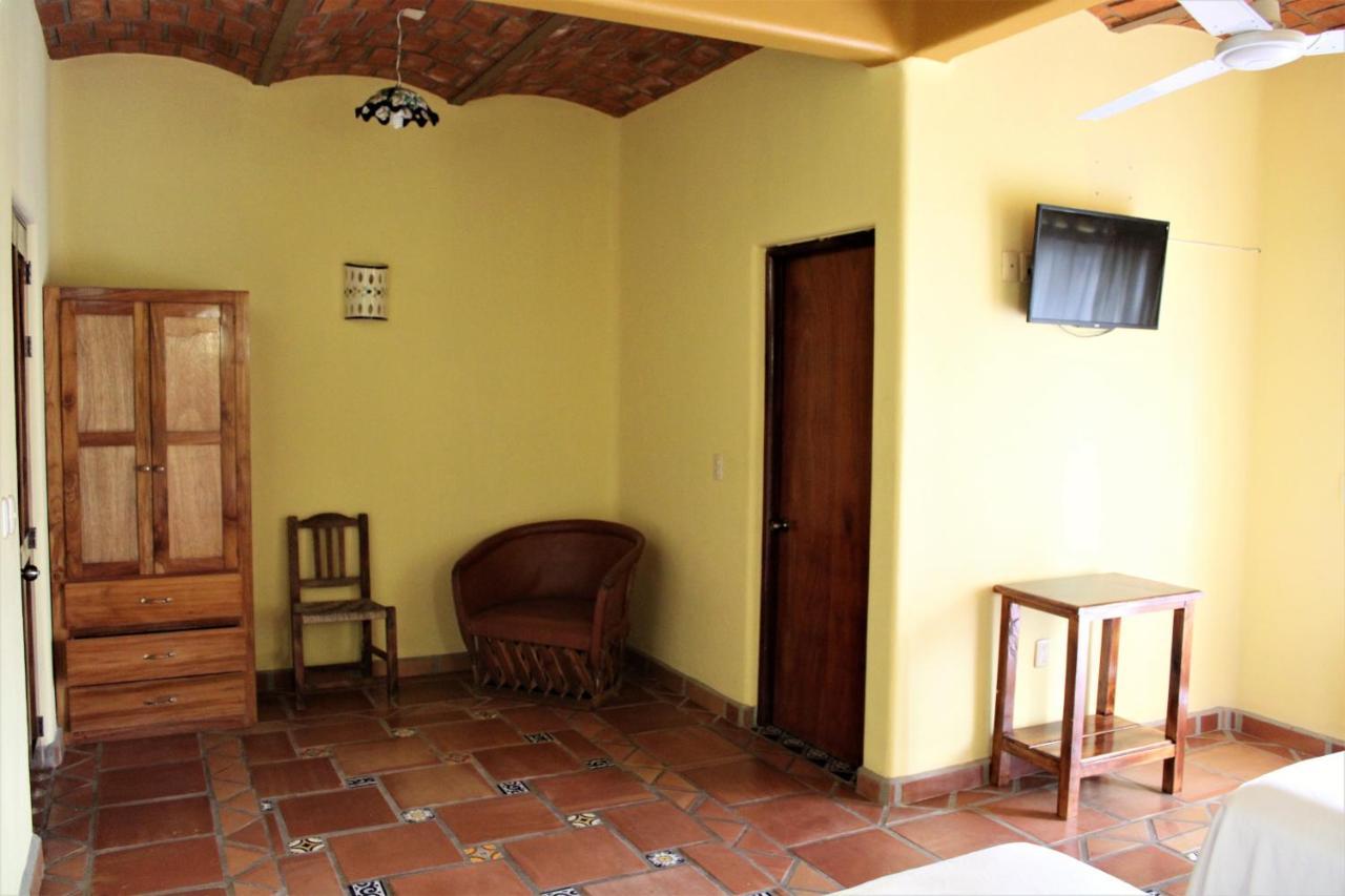 Posada Las Flores Los Ayala Exterior foto